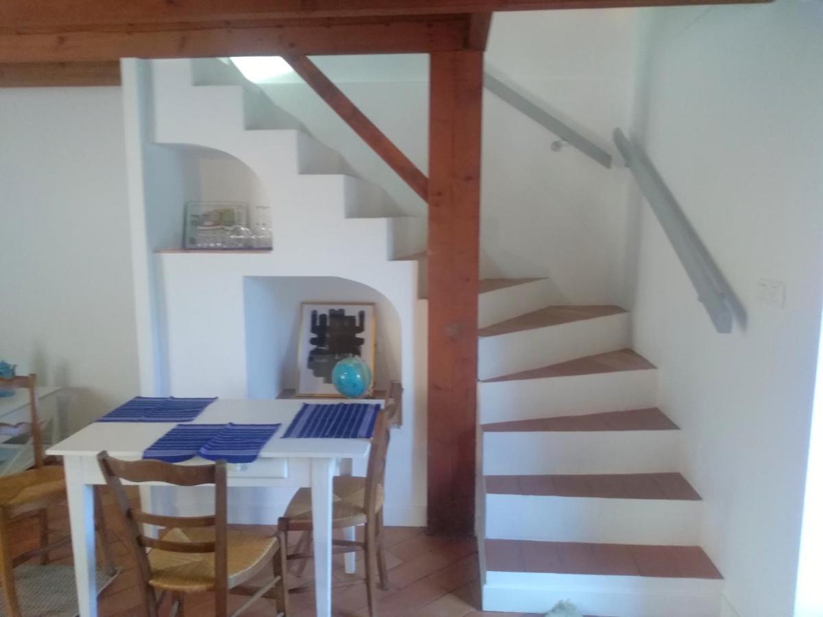 La Petite Maison Dans La Prairie Scille ภายนอก รูปภาพ