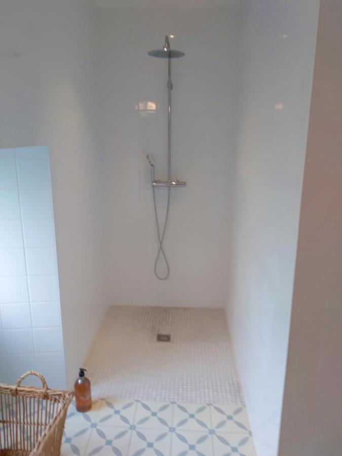 La Petite Maison Dans La Prairie Scille ภายนอก รูปภาพ